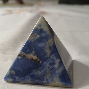Hand Crafted Blue and Cream Sodalite Pyramid Accent